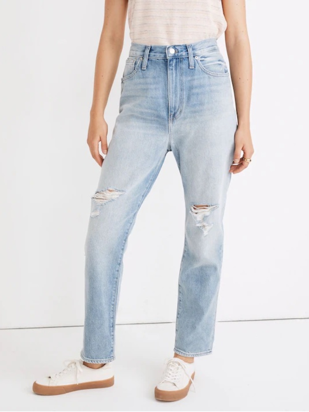 Madewell The Mom Jean 29 High Rise Distressed Light Wash Denim Jeans